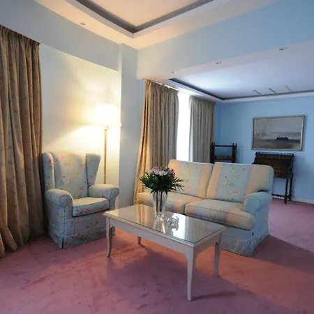 Hotel Paliria 3*